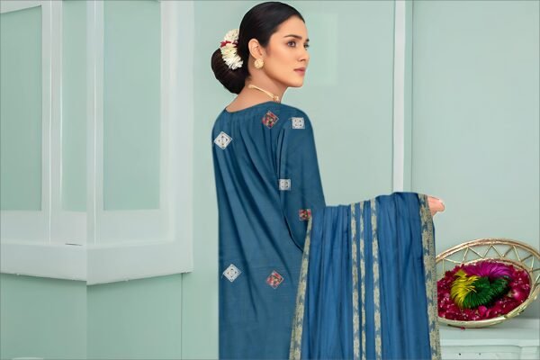 3 PIECE – EMBROIDERED LAWN SUIT